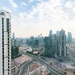 Magnificent - Stylish 3 Bedroom Retreat With A Burj Khalifa View
