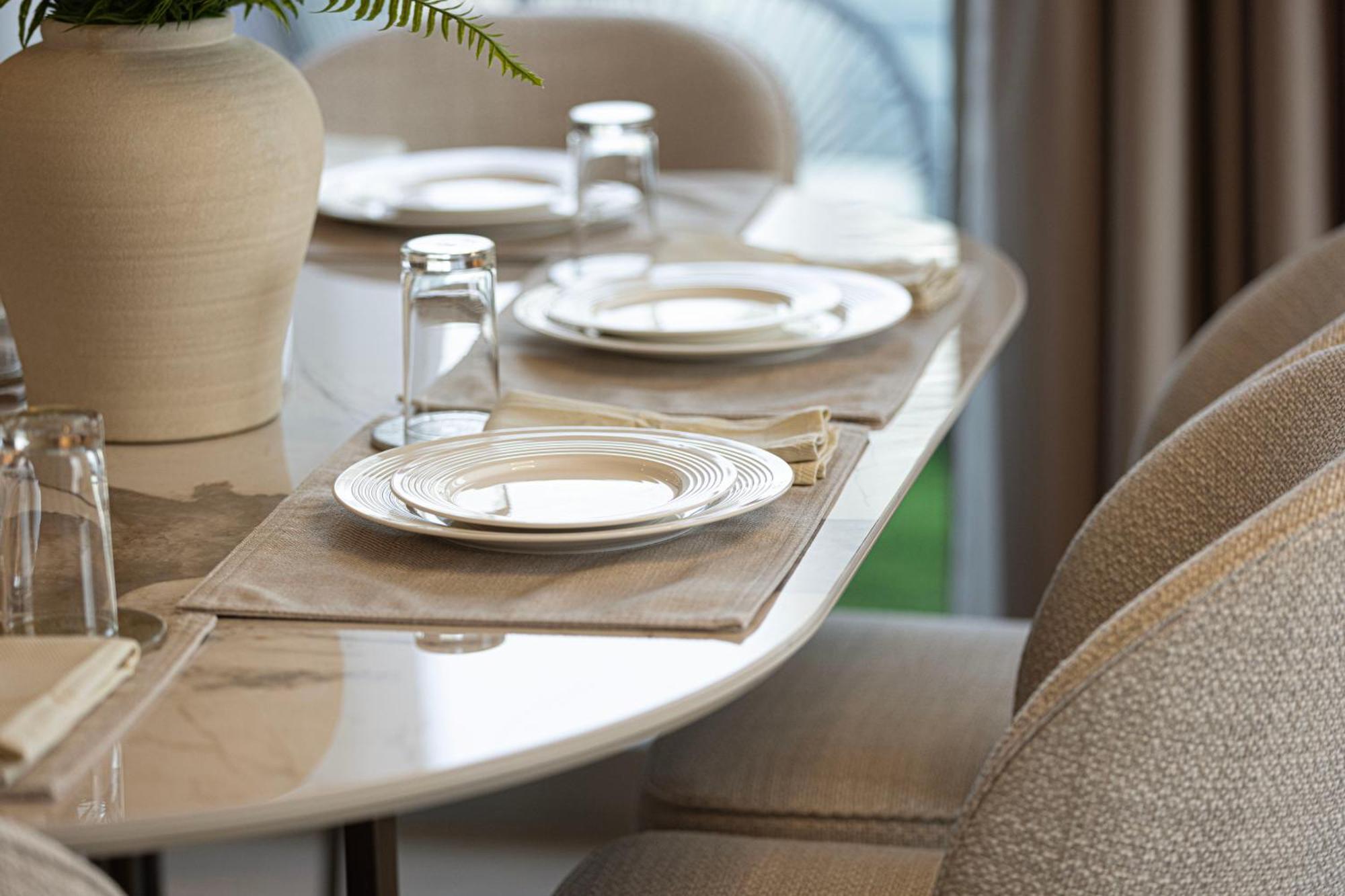 Magnificent - Stylish 3 Bedroom Retreat With A Burj Khalifa View Apartment *