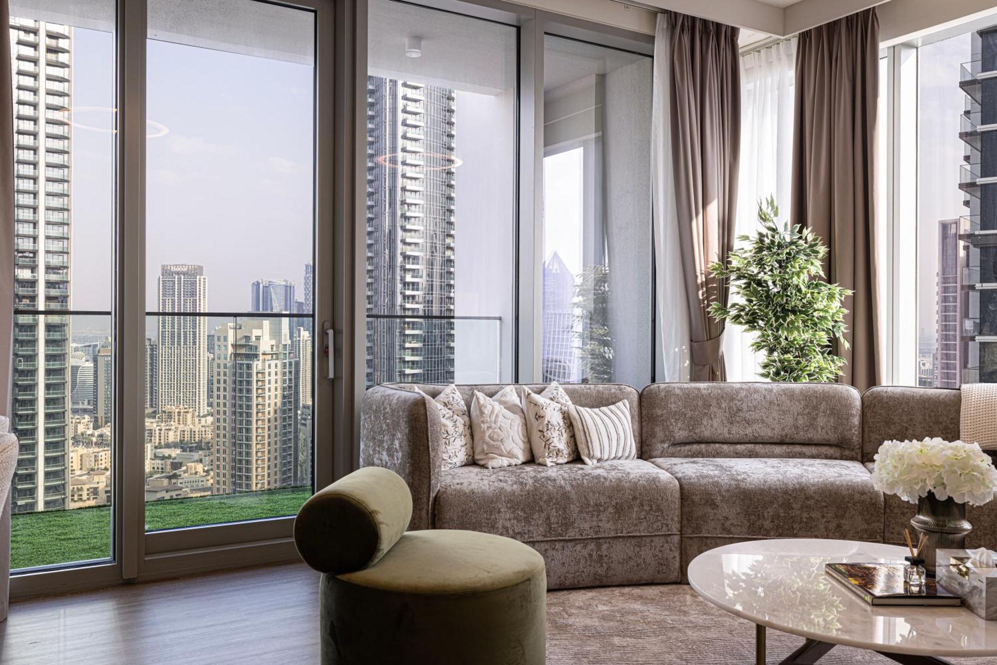 Magnificent - Stylish 3 Bedroom Retreat With A Burj Khalifa View Dubai
